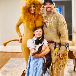 Wizard of Oz family costume bundle! 👠 🦁 EUC
